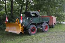 Im Rahmen des Dampftages am Piesberg in Osnabrck wurde am 1.9.2013 auch dieser 
Unimog mit Rumschild gezeigt.