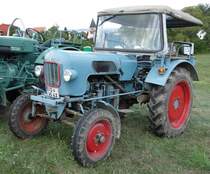 Eicher steht bei der Oldtimerausstellung der Traktorenfreunde Mackenzell im September 2013