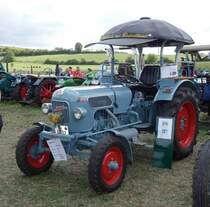 Eicher Tiger  Gl�cklich im Ruhestand , gesehen bei der Oldtimerausstellung der Traktorenfreunde Mackenzell im September 2013 