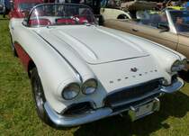 Chevrolet Corvette C1, diese Ausf�hrung wurde von 1961-62 gebaut, Tennenbronner Oldtimertreffen, Juli 2013