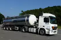 RHENUS Logistics Tanksattelzug  Mercedes Actros 1841 von der Spedition Btefhr am 11,08,2012 in Herten