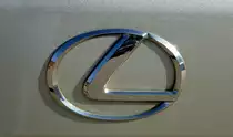 Lexus, Firmenlogo der Premiummarke von Toyota, ab 1989 auf dem Markt, Sept.2013