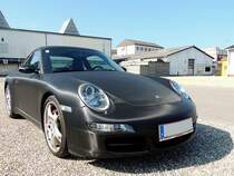 PORSCHE-911_Carrera-S, mit interessanter Folienbeklebung; 130928