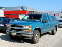 Chevrolet C1500, parkt mit eingeschaltetem Licht; 130928