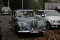 BMW V 8
Diese schmucke Limousine parkte am 11.10.2013 in Hhr Grenzhausen.