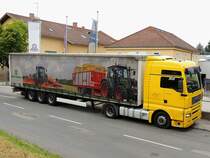 MAN TGA18.430 von Autodoprava mit Landmaschinenauflieger; L130808