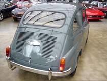 Heckansicht eines Fiat 600 D des Baujahres 1964. Classic Remise Dsseldorf am 13.10.2013.