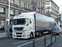 MAN Sattelschlepper unterwegs in der Stadt Zrich am 18.10.2013