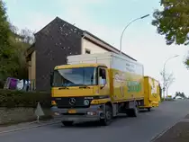 Mercedes Actros 1831 der Bierbrauerei aus Wiltz mit Getr�nkeausschankh�nger aufgenommen am 22.10.2013.