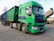 RENAULT mit Kippsattelauflieger von Jost-Group ist im Rumänischen Kreis Cluj gemeldet; 131201