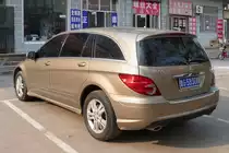 Mercedes R-Klasse in Shouguang, 25.11.11