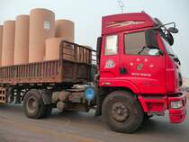 DongFeng-Zugmaschine in Shouguang, 26.11.11