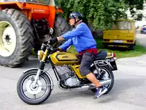 KTM Comet-Racer; in rasanter Fahrt zur Oldtimerausstlellung Münsteuer; 130811