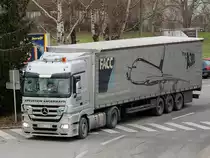 ACTROS 1945 der Spedition Angermayr mit FACC-A380 Auflieger; 131220