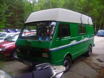 Ein alter Polizeikastenwagen dder nicht mehr als Polizeiwagen genutzt wird. Gesehen am 26.05.07 bei dem Denkmal Bunker in Kossa. Fahrzeugtp: VW LT 35.