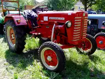 MC-CORMIK-D214, Baujahr 1960; anlässlich der Oldtimerveranstaltung in Münsteuer; 131108