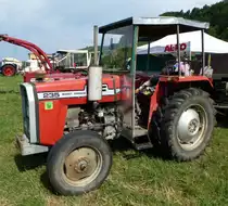 Massey Ferguson 235, Ackerschlepper aus Kanada mit 3-Zyl.Diesel, 2500ccm und 40PS, Glottert�ler Schleppertreffen, Juli 2013