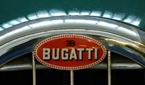 Bugatti, Khleremblem an einem Oldtimer von 1939, Jan.2014