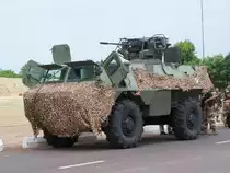 VBI (Véhicule Blindé d'Intervention) geeignet für die Sicherung der Militär Flughafen, Afrika Sommer 2013.