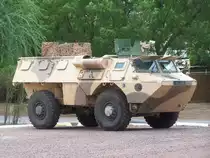 VAB Panzerwagen mit Wüstetarnung, Afrika, Sommer 2013.