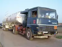 Berliet TR 305 Tankwagen, Flughafen N'Djamena (Chad) am 28/02/2013.