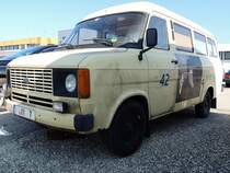 FORD-Transit, mit interessanter Beklebung, als Camping-,Wohnmobil; 130928