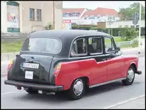 Englisches Taxi aus Schweden in Sassnitz am 09.06.2013