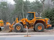 Volvo Radlader L150F der Fa.Kemmer an der Baustelle der Freybrücke in Berlin-Spandau. 19.01.2014