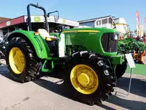 JD-5055E, hat folgende Leistungsdaten: 40,5kW bzw.55PS; 213Nm; 2900ccm; 130904