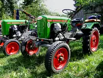 LINDNER-BAUERNFEIND, Typ 17PS, Bj.1956; im Hintergrund Typ-SD21 mit 14PS,und Bj.1955; anlässlich der Oldtimerausstellung in Münsteuer; 130811