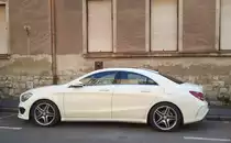 Seitenansicht eines Mercedes-Benz CLA am 28.11.2013.