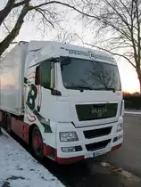 MAN TGX XLX am 25.01.2014 in Bln.-Tempelhof abgestellt.