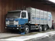 Scania 93M 280 Müllwagen in Lyssach am 02.02.2014