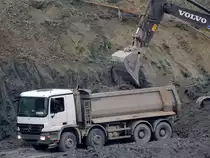 ACTROS-4141, und noch ein Löffelchen in den CARNEHL-Kipper; 140201