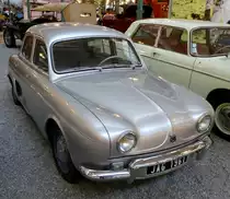 Renault Dauphine, 4-trige Limousine mit Heckmotor, Bauzeit 1956-68, Automobilmuseum Mhlhausen, Nov.2013