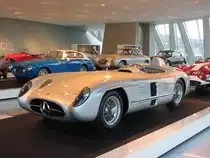 Merfcedes-Benz 300 SLR aus dem Jahr 1955. Sonderausstellung im Mercedes-Benz Museum Stuttgart, November 2012.
