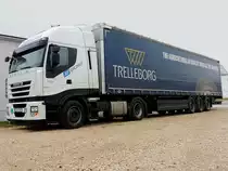 IVECO STRALIS-450 von jw-waldauf verbringt die Wochenendruhe in der Messestadt Ried; 140216