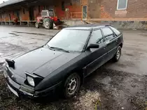 Mazda 323F, Produktionszeitraum 1989÷1994, weist auch schon ein paar Verschleißerscheinungen auf; 140216