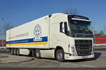 Volvo FH 500 am 03.02.2014 in Dortmund.