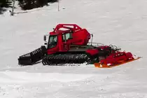 Pisten-Bully bei der Arbeit im Skigebiet Schmittenhöhe, 2.3.12
