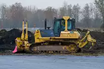 Komatsu D61EX/PX-15 Planierraupe erweitert das Industriegelände Berndshof. - 24.11.2012