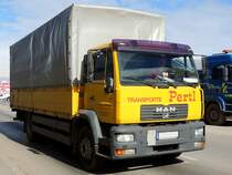 MAN-LE220, bringt Waren des täglichen Gebrauches zu den Geschäften; 140221