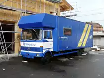 Mercedes 500 E abgestellt in Les Reussilles am 02.03.2014