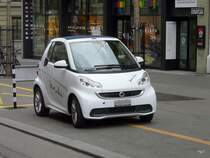 Weisser Smart in der Stadt Bern am 02.03.2014
