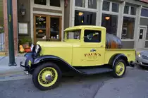 Werbefahrzeug vor einer Kneipe in Asheville/NC am 29.10.2013.