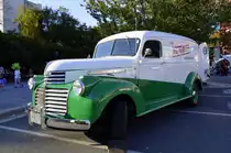 Oldtimer  General Motors Truck  bei einer Fahrzeugausstellung am 27.10.2013 in Winston-Salem.