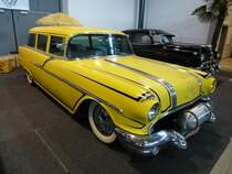 Pontiac Chieftain 870 Wagon, Baujahr 1956, V8-Motor mit 5,2L und 221PS, Automesse Freiburg, Feb.2014