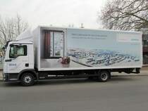 MAN TGL 7.150 mit , meiner Meinung nach interessanter Beklebung , am 04.03.2014 in Bln.-Spandau.