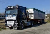 DAF XF Sattelzugmaschine war am 09.03.2014 vor einem Kipperauflieger abgestellt.