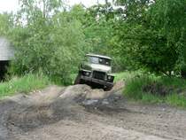 ein Ural auf Sparunde-gegen einen kleinen Obulus kann ihn jeder fahren-auch ohne Fhrerschein mglich auf dem Vereingelnde Ptnitz